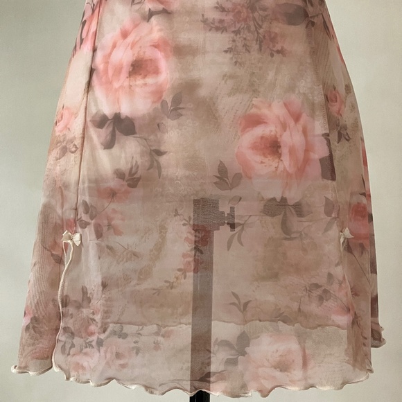 NEW ROSES & LACE LINGERIE - Picture 9 of 15